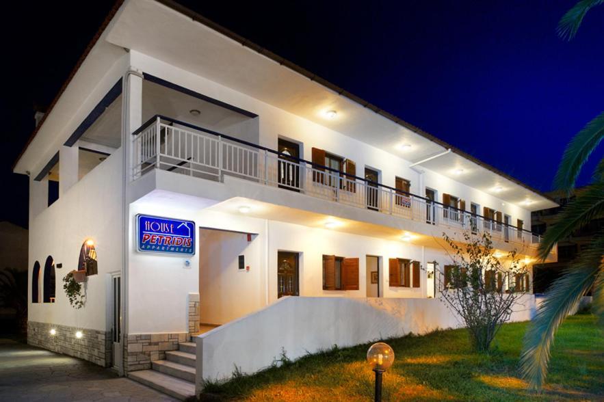House Petridis Aparthotel Metamorfosi  Exterior photo